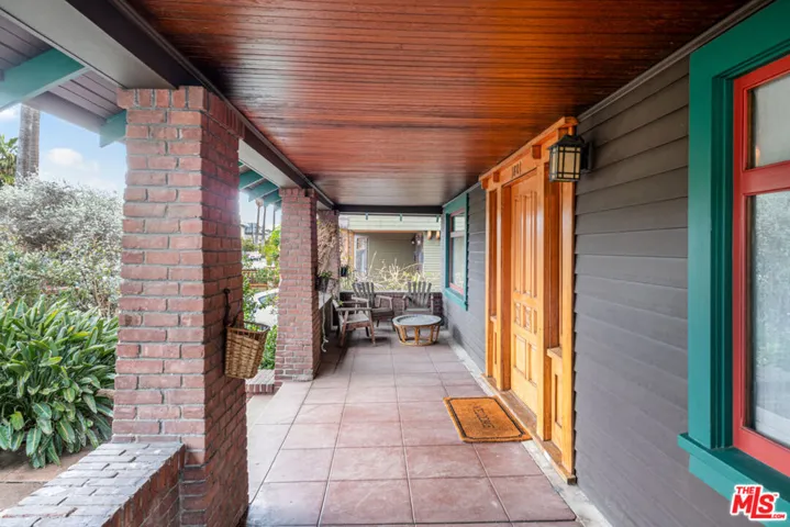 1801 S Harvard Boulevard, Los Angeles, California 90006