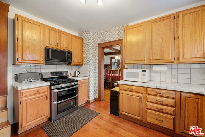 1801 S Harvard Boulevard, Los Angeles, California 90006