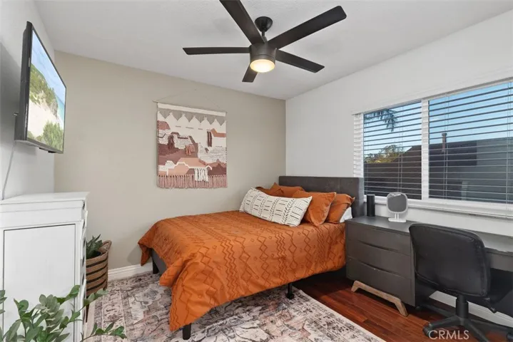 Guest room.