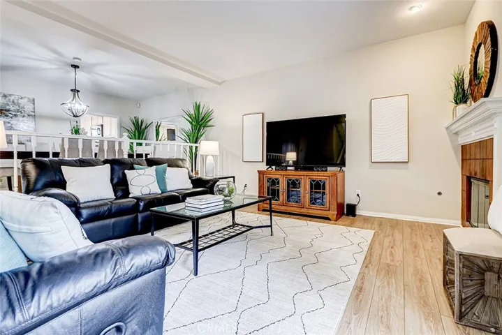 1913 Carnegie Lane 4, Redondo Beach, California 90278