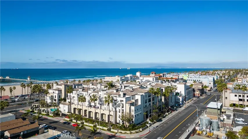 200 Pacific Coast Highway 322, Huntington Beach, California 92648