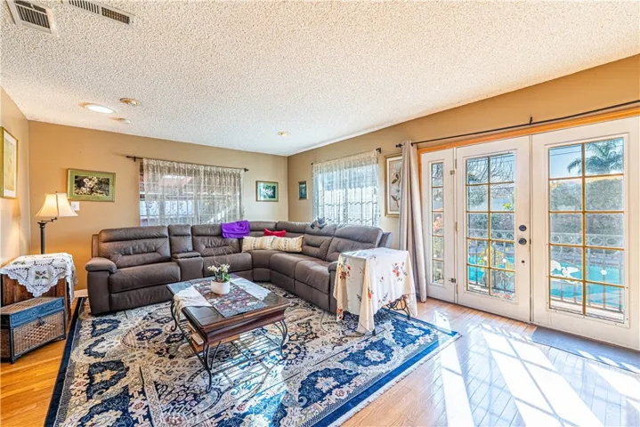 5015 N Banna Avenue, Covina, California 91724