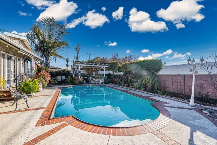 5015 N Banna Avenue, Covina, California 91724