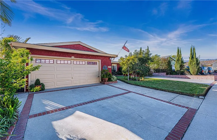 5015 N Banna Avenue, Covina, California 91724