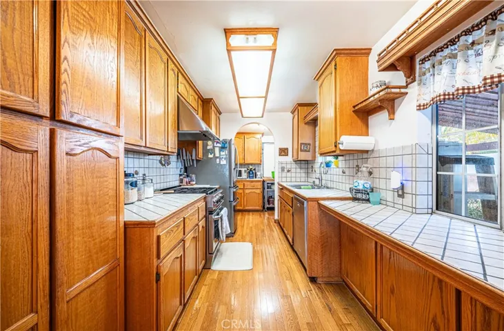 5015 N Banna Avenue, Covina, California 91724