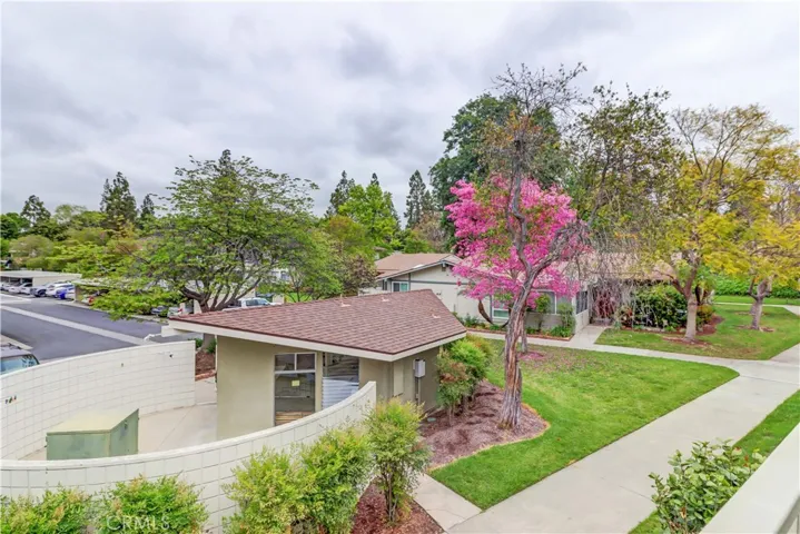86 Calle Aragon O, Laguna Woods, California 92637