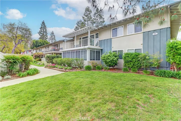 86 Calle Aragon O, Laguna Woods, California 92637
