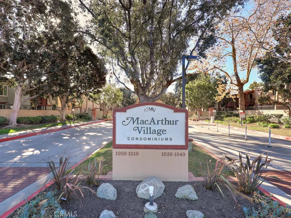 1010 Macarthur Boulevard 16, Santa Ana, California 92707 home-pic-18