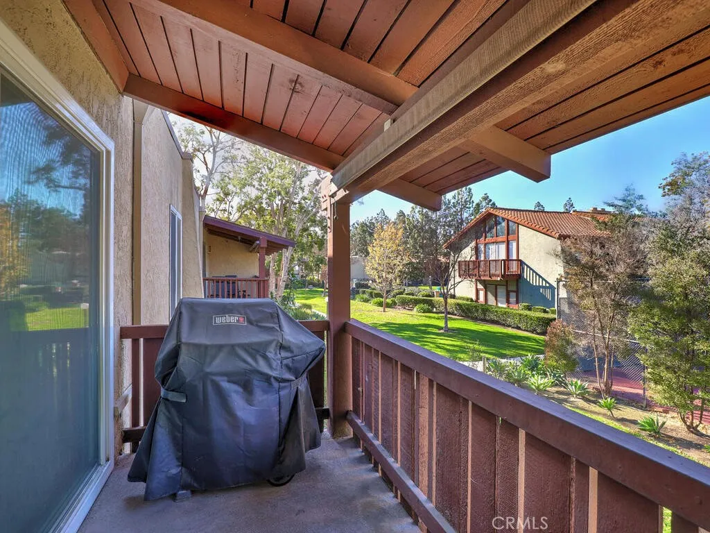 1010 Macarthur Boulevard 16, Santa Ana, California 92707 home-pic-13