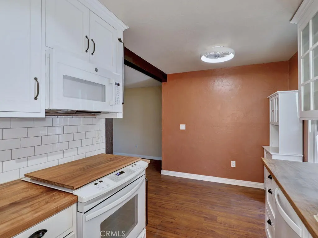 1010 Macarthur Boulevard 16, Santa Ana, California 92707 home-pic-6