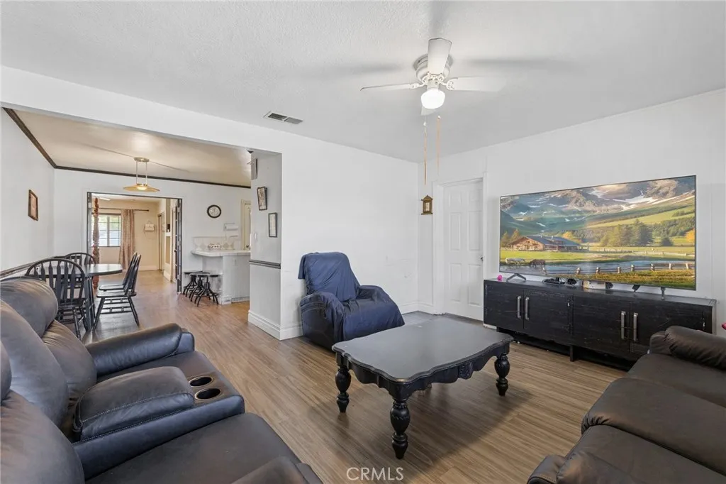 1528 4th Street, Norco, California 92860 home-pic-3