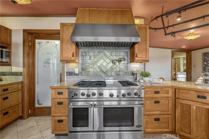 10195 E Highway 20, Clearlake Oaks, California 95423