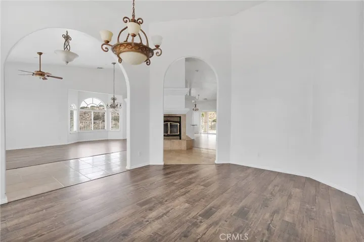 Dining Room Alt