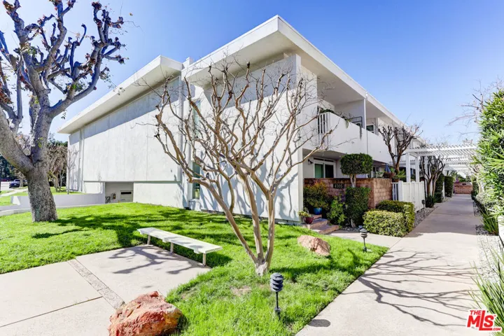 4309 W Sarah Street 21, Burbank, California 91505
