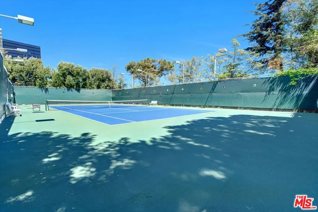 2160 Century Park East 103, Los Angeles, California 90067 home-pic-22