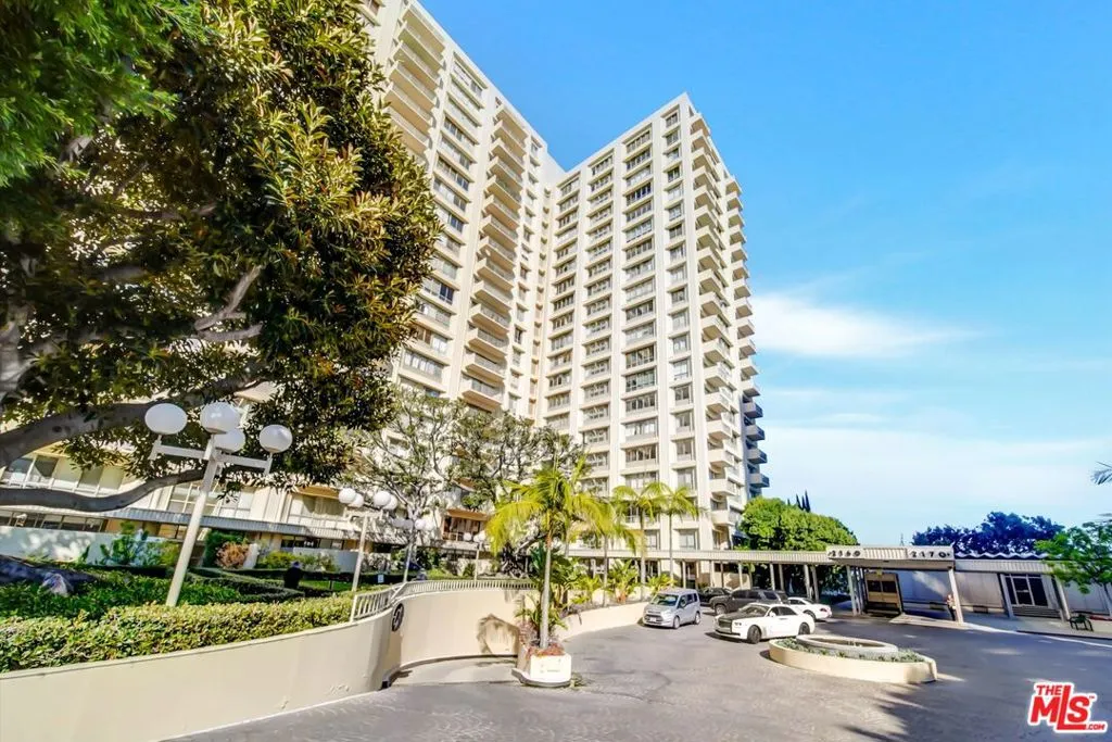 2160 Century Park East 103, Los Angeles, California 90067 home-pic-10