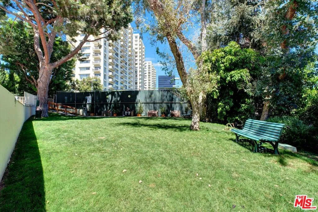 2160 Century Park East 103, Los Angeles, California 90067 home-pic-19