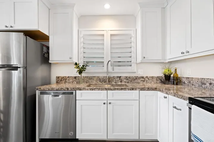 3707 Hickory Way, Oceanside, California 92057