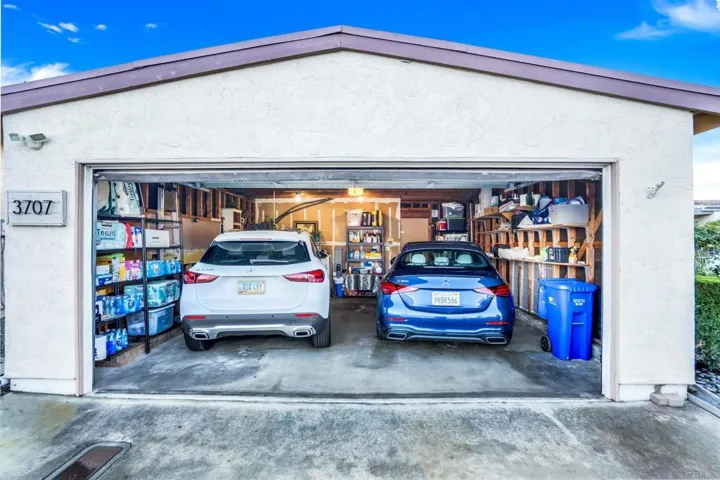 3707 Hickory Way, Oceanside, California 92057