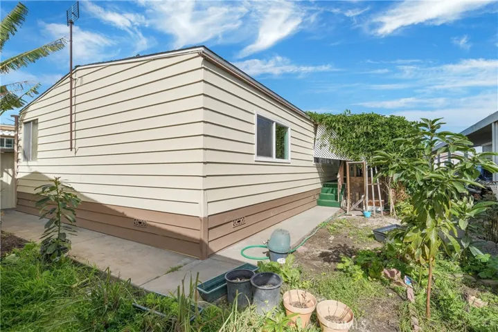 9851 Bolsa 168, Westminster, California 92683