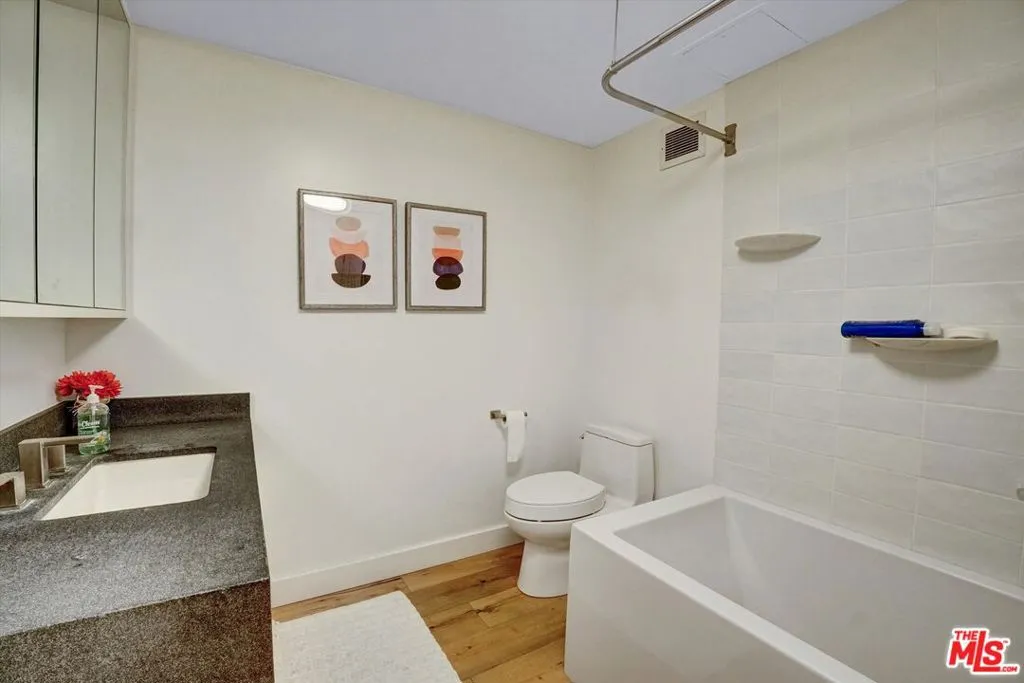 2160 Century Park East 1406, Los Angeles, California 90067 home-pic-56