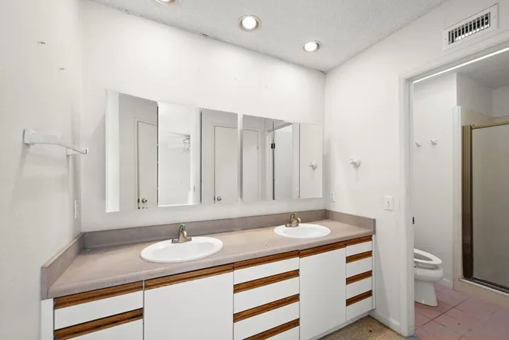 6641 Belle Haven Drive, San Diego, California 92120