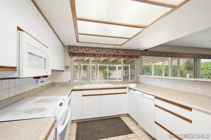 6641 Belle Haven Drive, San Diego, California 92120
