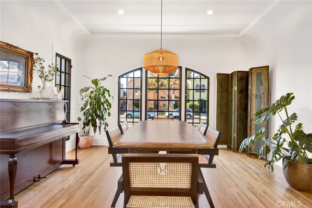 812 S Curson Avenue, Los Angeles, California 90036 home-pic-8