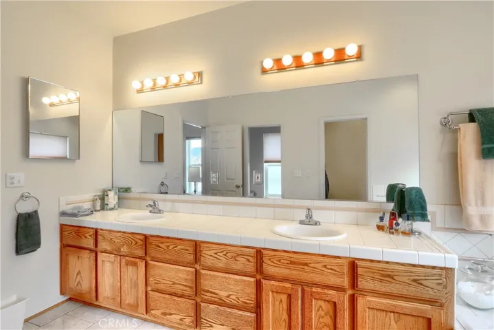 3025 Poppy Lake Road, Mariposa, California 95338