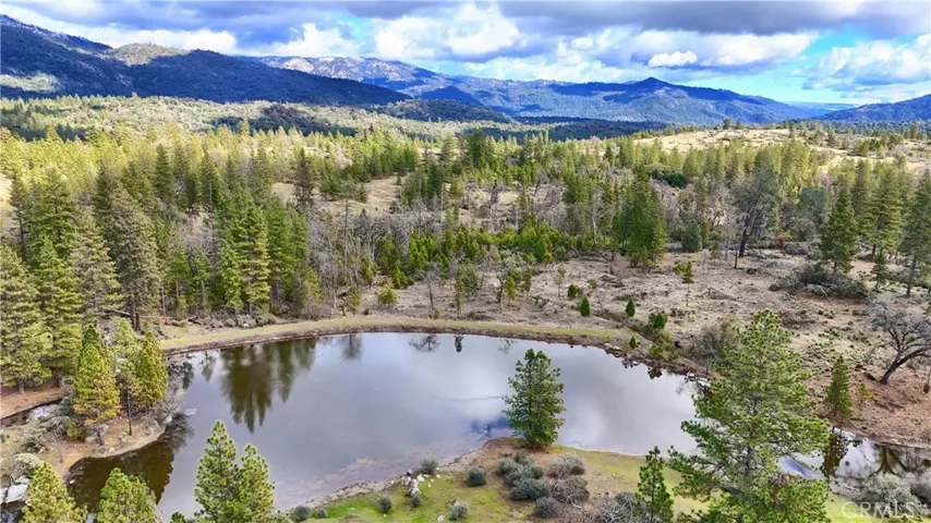 THIS ENTIRE POND IS NOT PART OF THIS PROPERTY - SEE MAPS