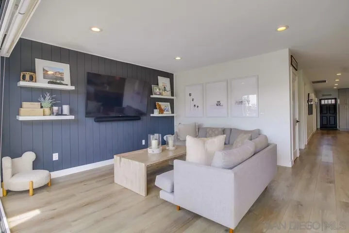 3326 Wisteria Dr, San Diego, California 92106