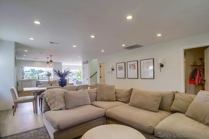 3326 Wisteria Dr, San Diego, California 92106