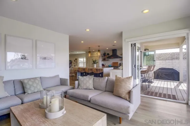 3326 Wisteria Dr, San Diego, California 92106