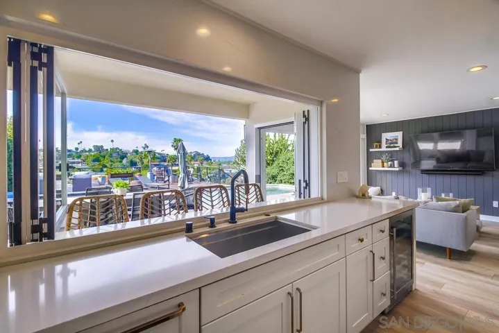 3326 Wisteria Dr, San Diego, California 92106