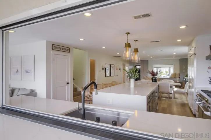 3326 Wisteria Dr, San Diego, California 92106
