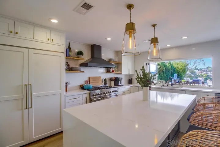 3326 Wisteria Dr, San Diego, California 92106