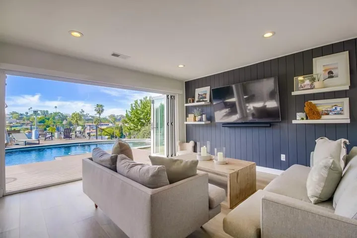 3326 Wisteria Dr, San Diego, California 92106