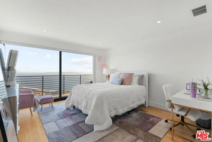 45 Oceanaire Drive, Rancho Palos Verdes, California 90275