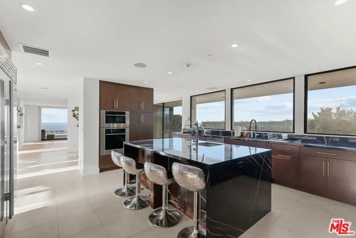 45 Oceanaire Drive, Rancho Palos Verdes, California 90275