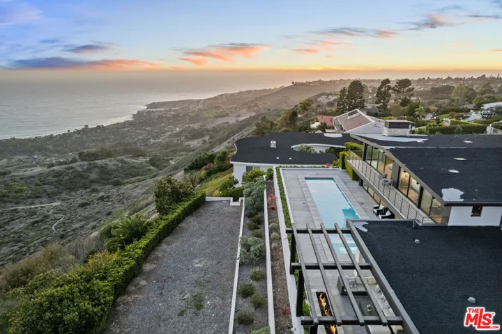 45 Oceanaire Drive, Rancho Palos Verdes, California 90275
