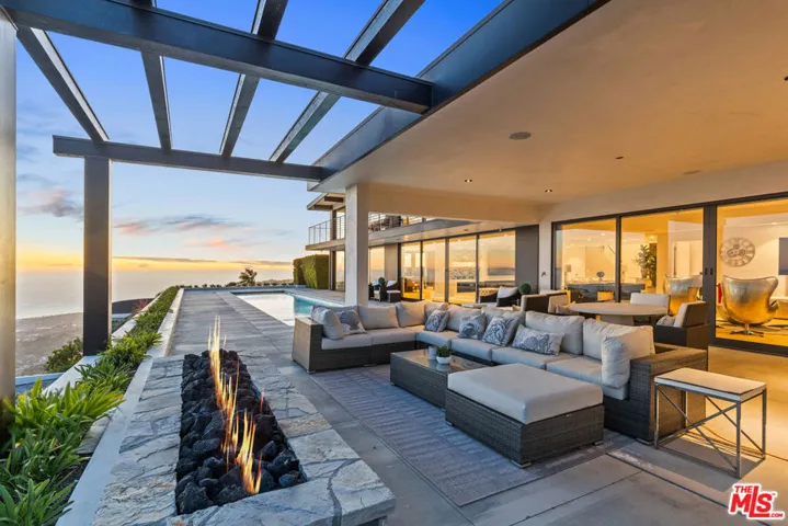 45 Oceanaire Drive, Rancho Palos Verdes, California 90275
