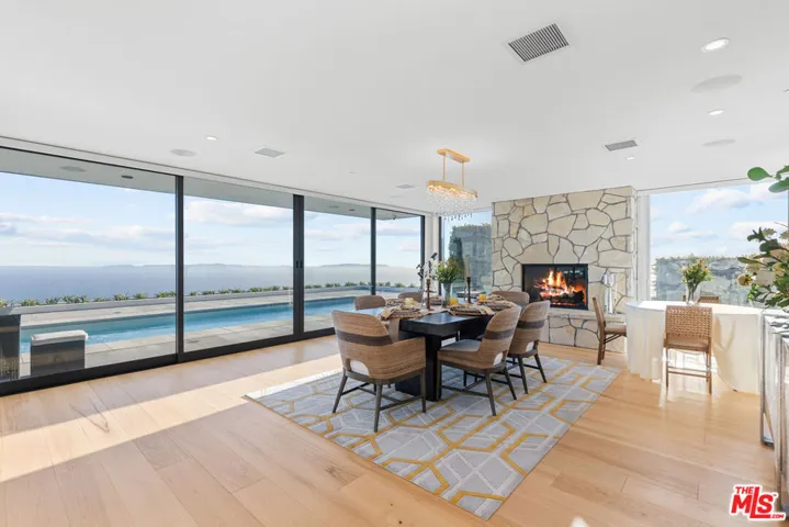 45 Oceanaire Drive, Rancho Palos Verdes, California 90275