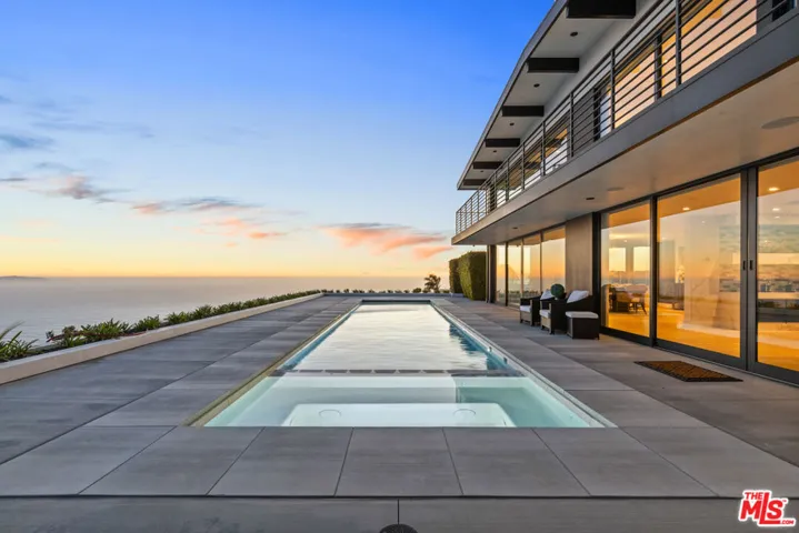 45 Oceanaire Drive, Rancho Palos Verdes, California 90275