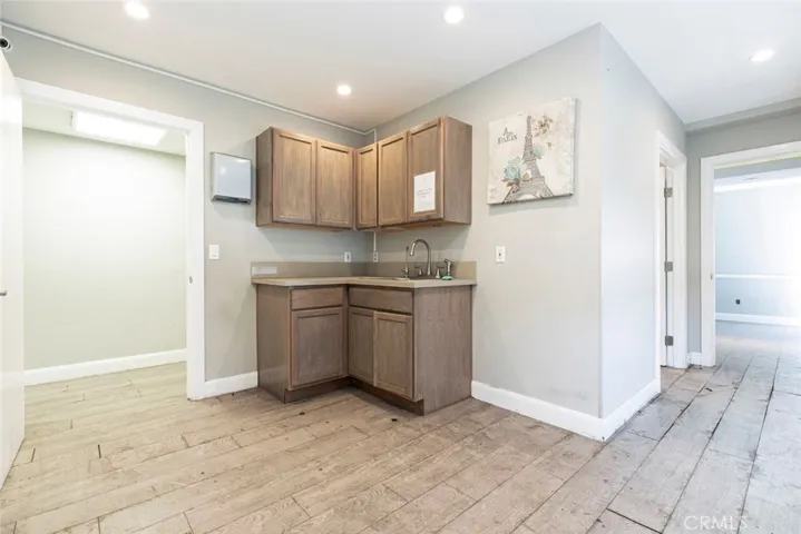 416 418 E Colorado Street, Glendale, California 91205