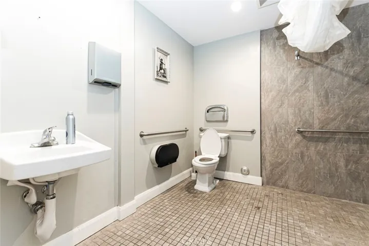 416 418 E Colorado Street, Glendale, California 91205
