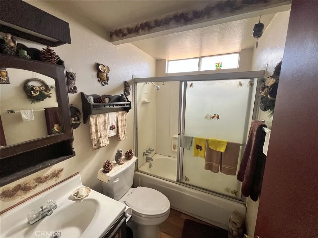 432 Maltby Boulevard, Big Bear City, California 92314 home-pic-5