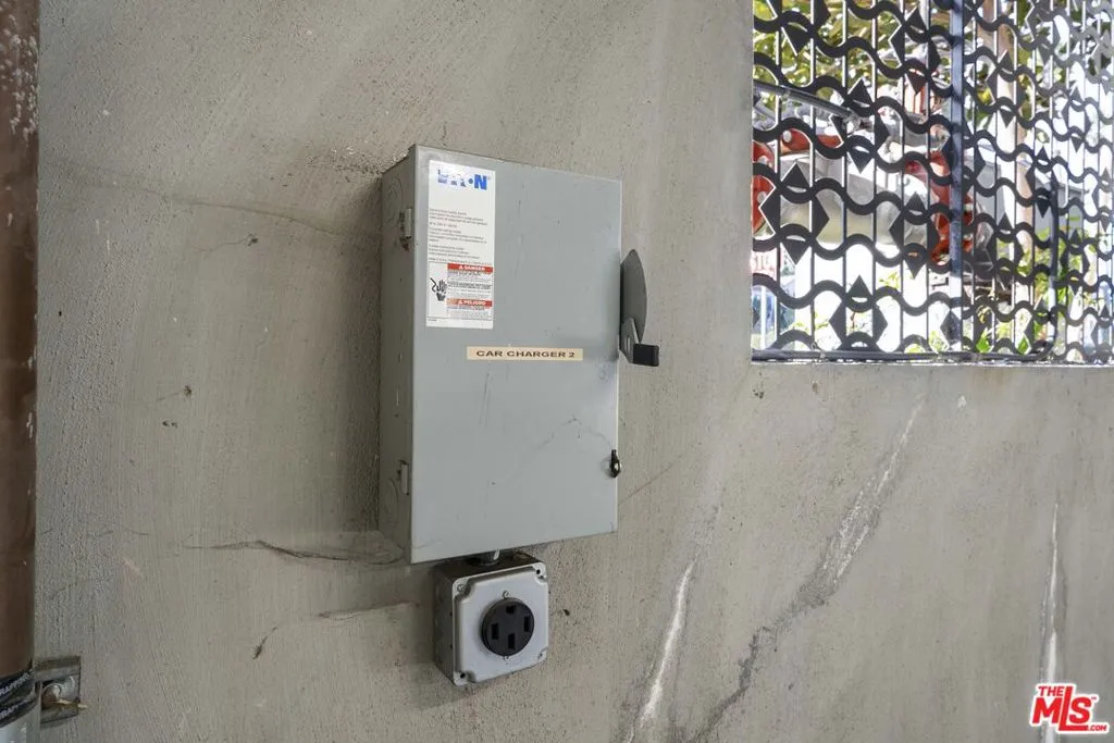 900 S Kenmore Avenue 504, Los Angeles, California 90006 home-pic-33