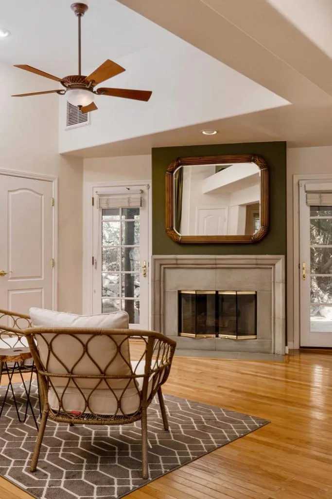 151 S Tahquitz Drive, Palm Springs, California 92262 home-pic-22