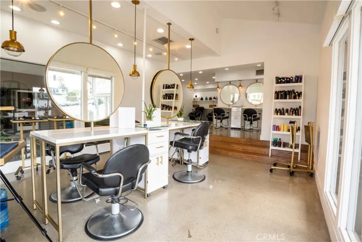 1590 1590 S Coast Hwy 101, 102