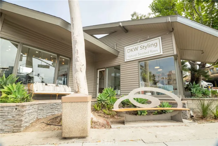 1590 1590 S Coast Hwy 101, 102